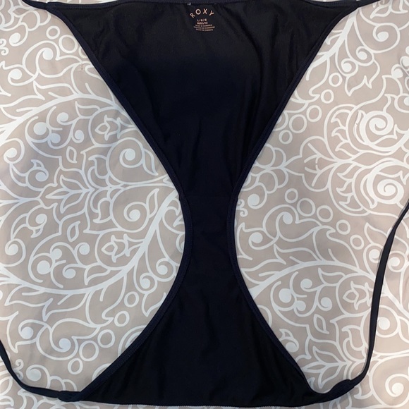 BRAND NEW ROXY bikini bottom 👙 - Picture 4 of 5